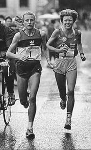 Las noruegas Grete Waitz y Ingrid Kristiansen